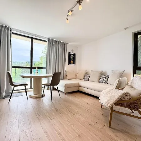 Apartment Art - Sea Horizon - Pool & Parking Varna