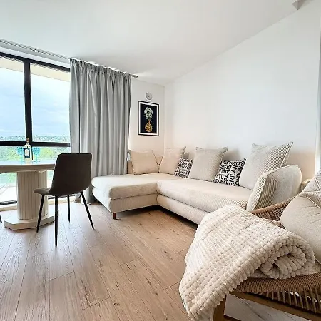 Apartment Art - Sea Horizon - Pool & Parking *