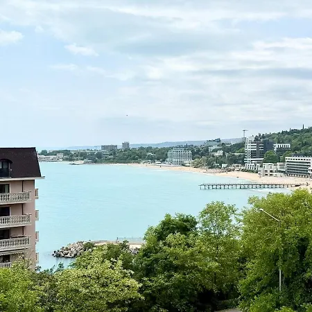 Apartment Art - Sea Horizon - Pool & Parking Varna