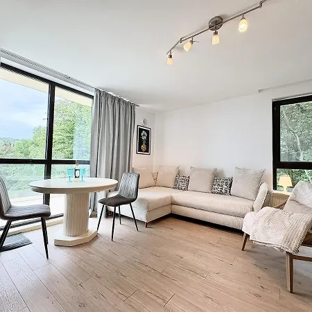Art - Sea Horizon - Pool & Parking Apartment