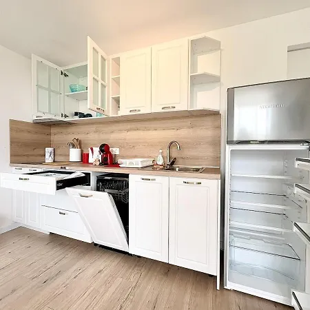 Art - Sea Horizon - Pool & Parking Apartment *