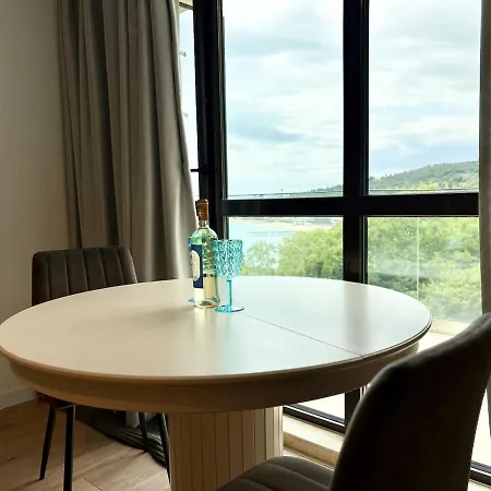 Apartment Art - Sea Horizon - Pool & Parking Varna